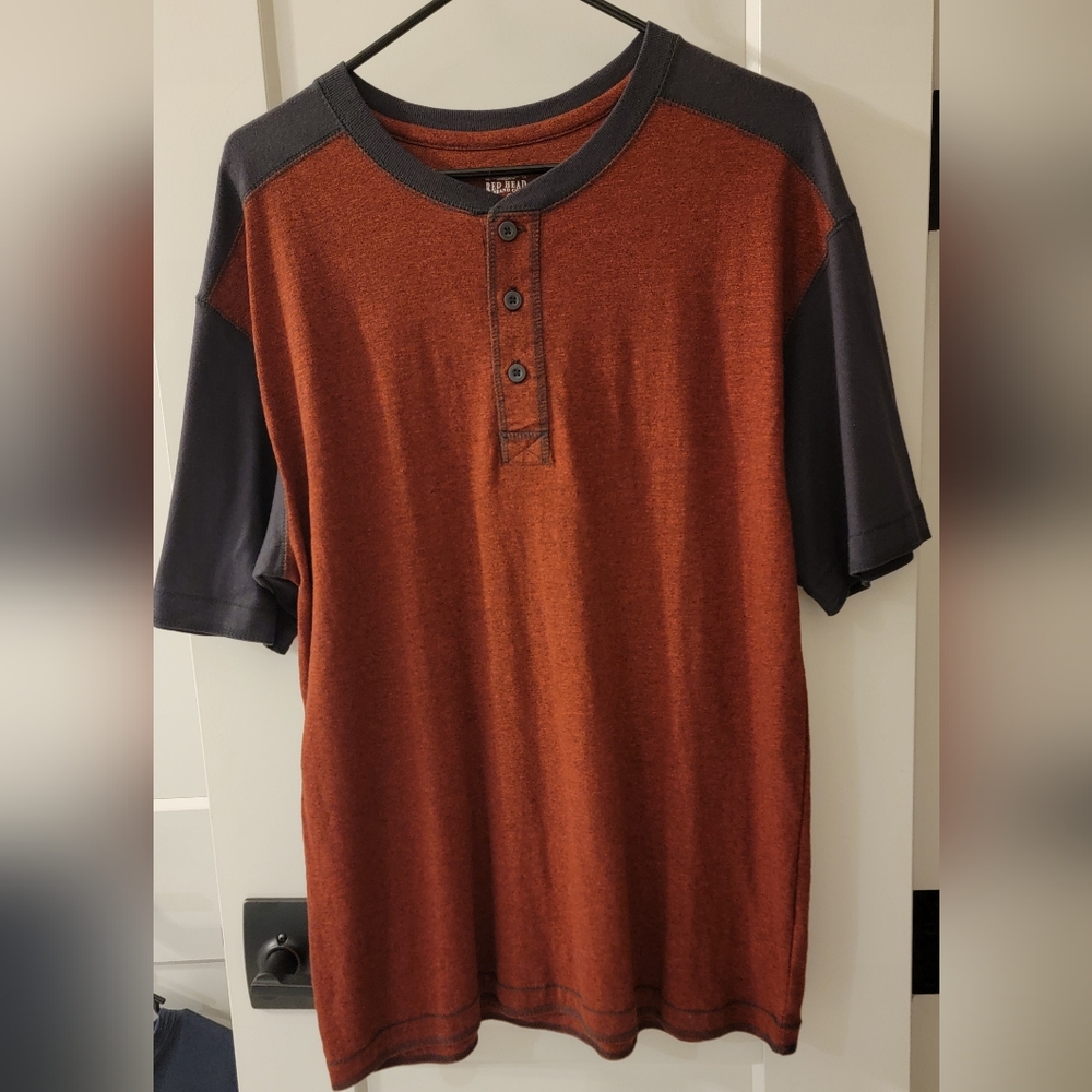 NWOT RedHead Men's Rust and Black Henley Shirt